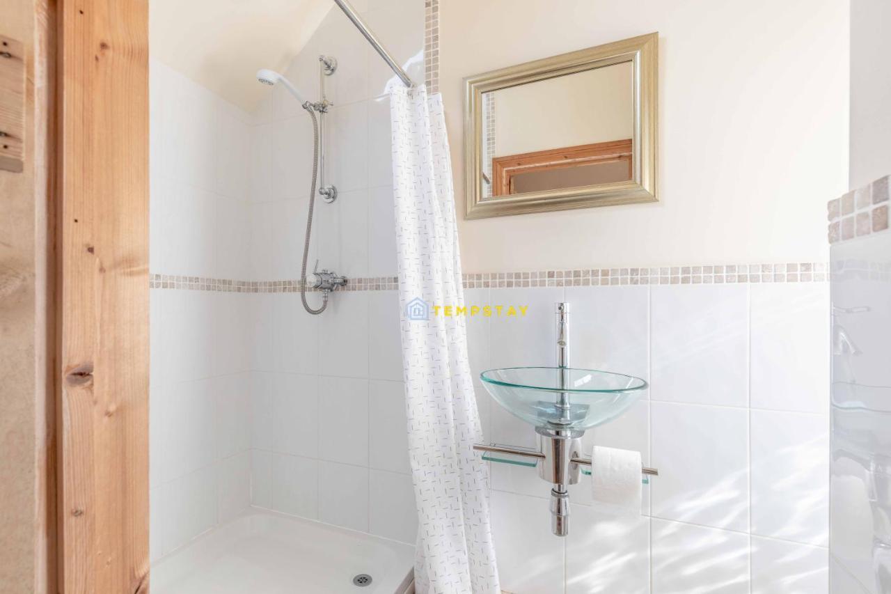 Chestnut Cottage - Stunning Countryside Views! Parking, 4 Bed, 3 Bathrooms White Waltham Zewnętrze zdjęcie
