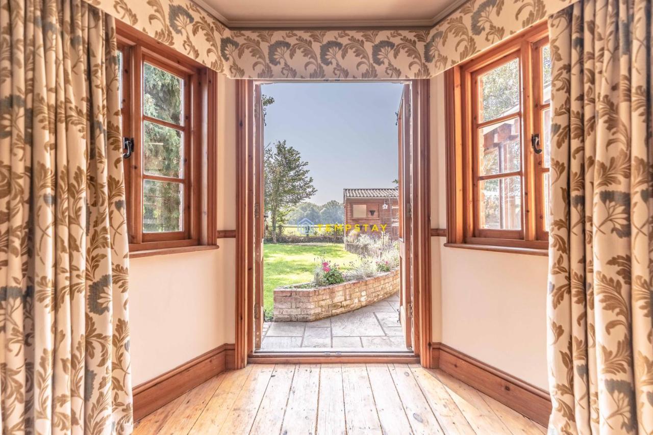 Chestnut Cottage - Stunning Countryside Views! Parking, 4 Bed, 3 Bathrooms White Waltham Zewnętrze zdjęcie
