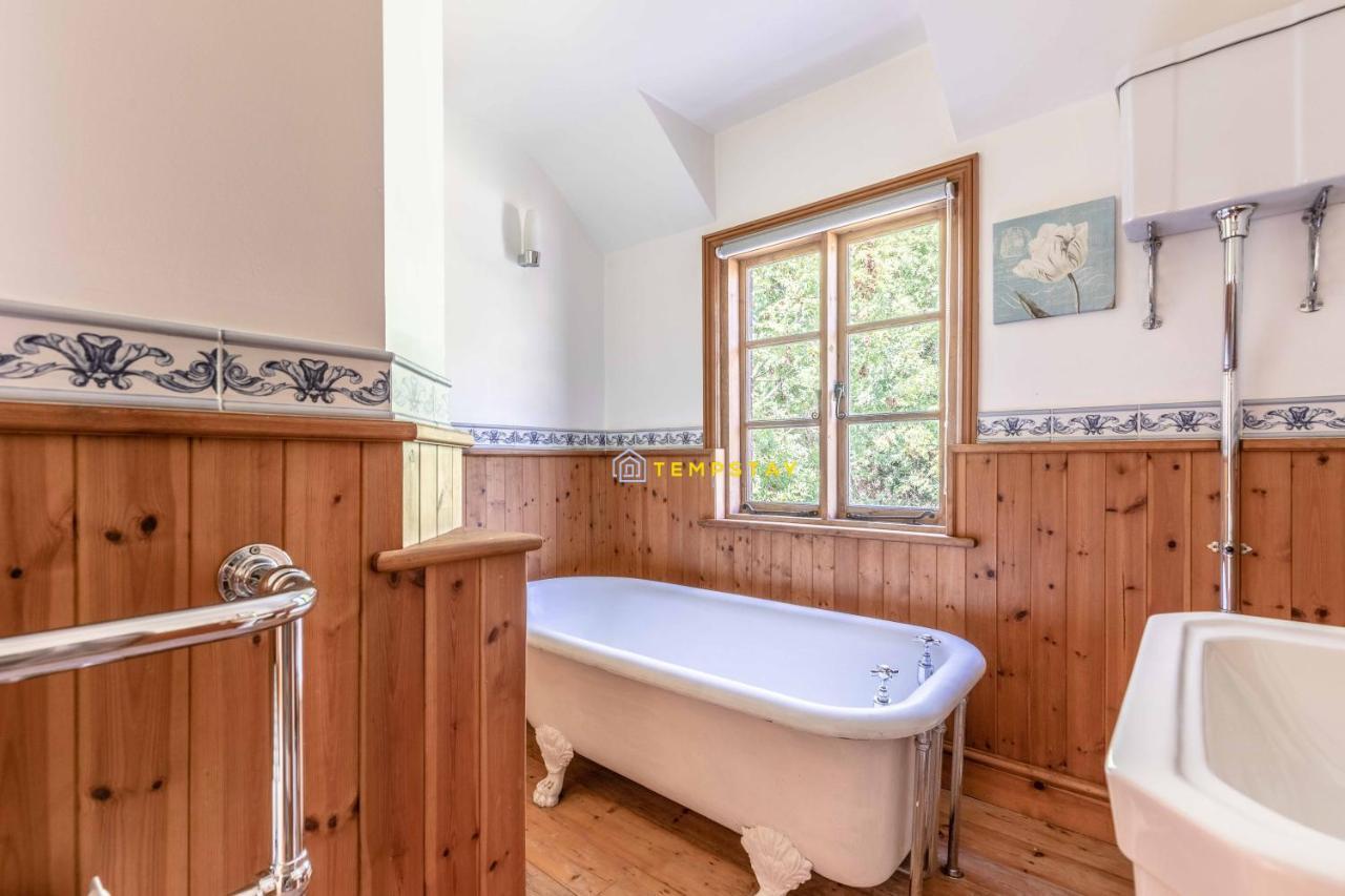 Chestnut Cottage - Stunning Countryside Views! Parking, 4 Bed, 3 Bathrooms White Waltham Zewnętrze zdjęcie