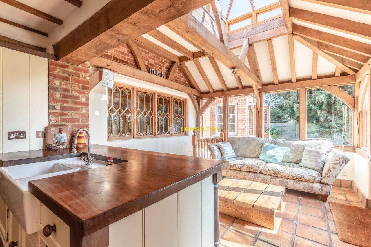 Chestnut Cottage - Stunning Countryside Views! Parking, 4 Bed, 3 Bathrooms White Waltham Zewnętrze zdjęcie
